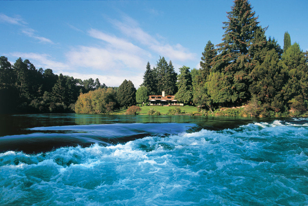 Huka Lodge Таупо Екстериор снимка